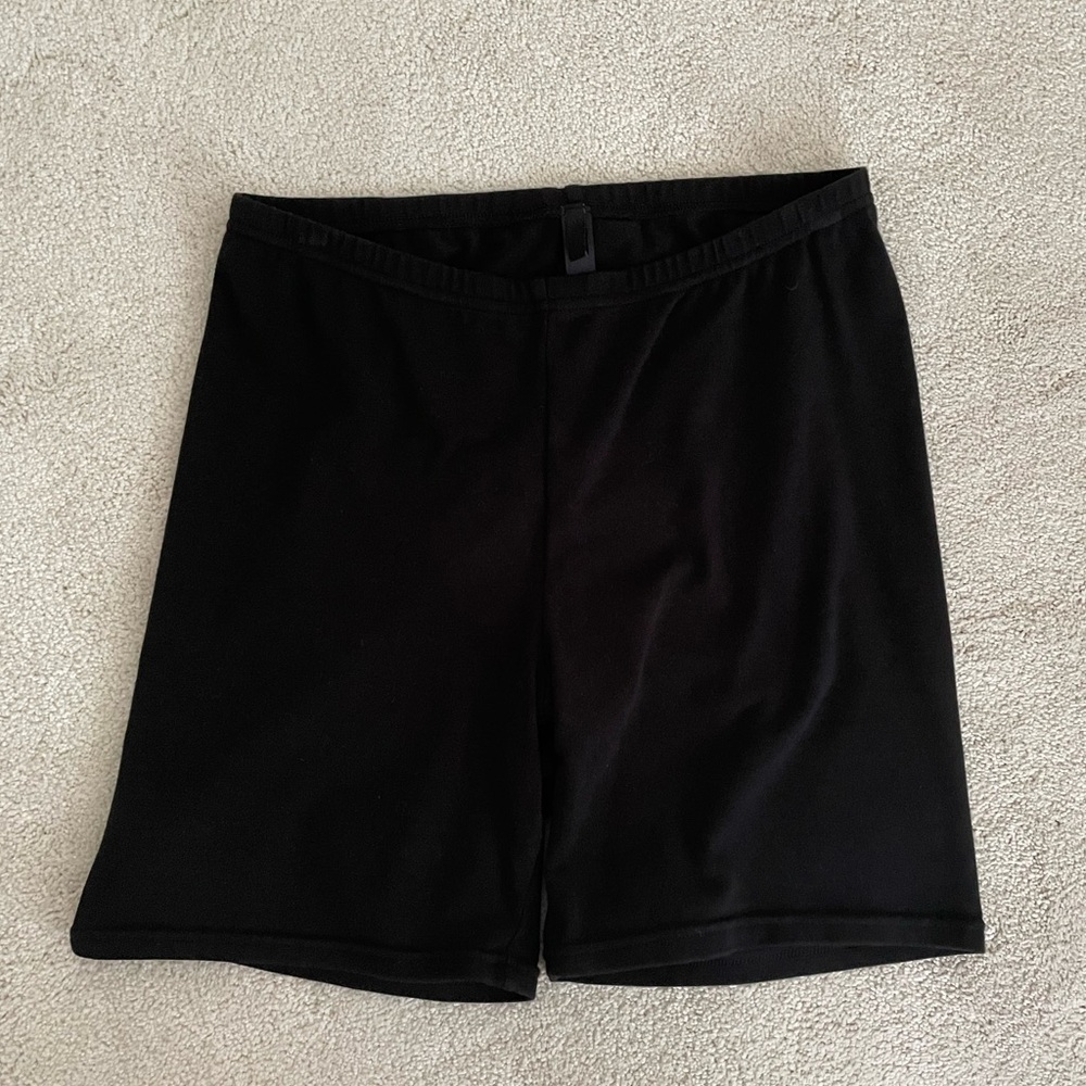SKIMS OUTDOOR BLACK BIKER SHORTS